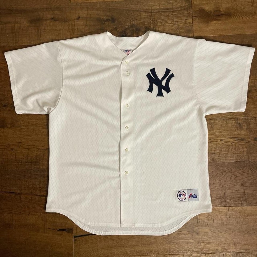 Majestic Baseball Jersey Mens XXL White Vintage Yankees Sporty Mesh Button Up